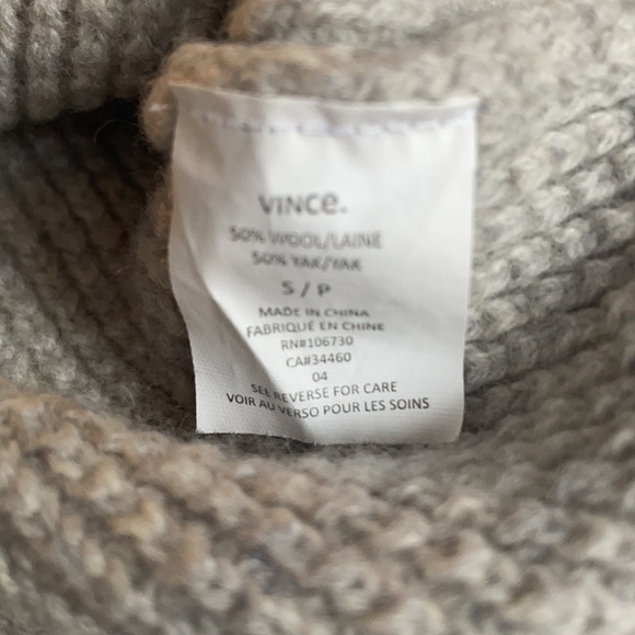 Vince. Honeycomb Knit Yak and Wool Sweater - Picture 5 of 8